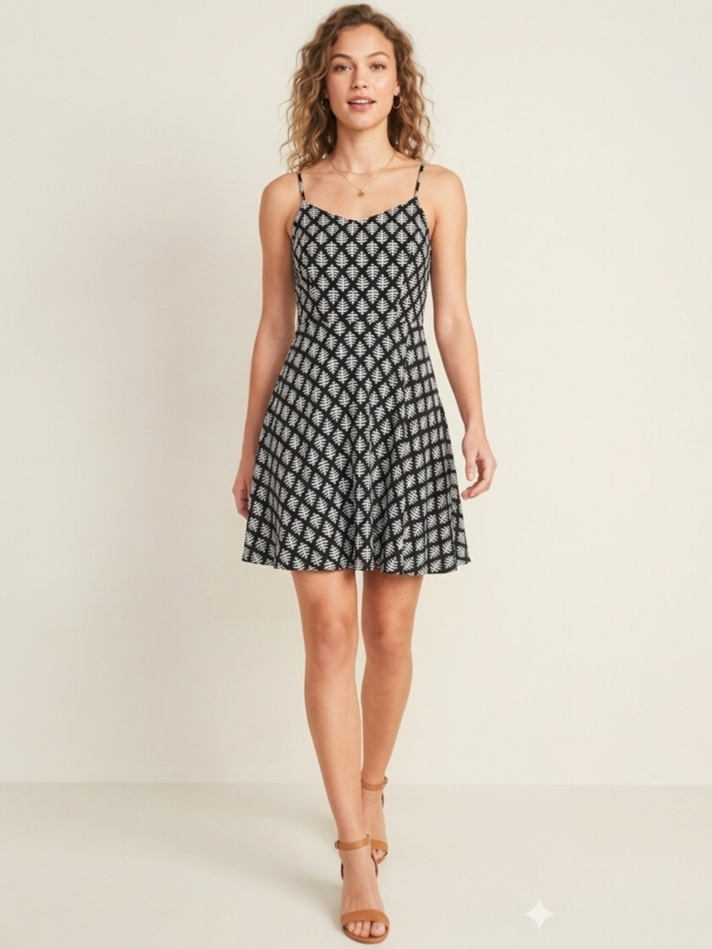 Old Navy black and white spaghetti strap dress size small